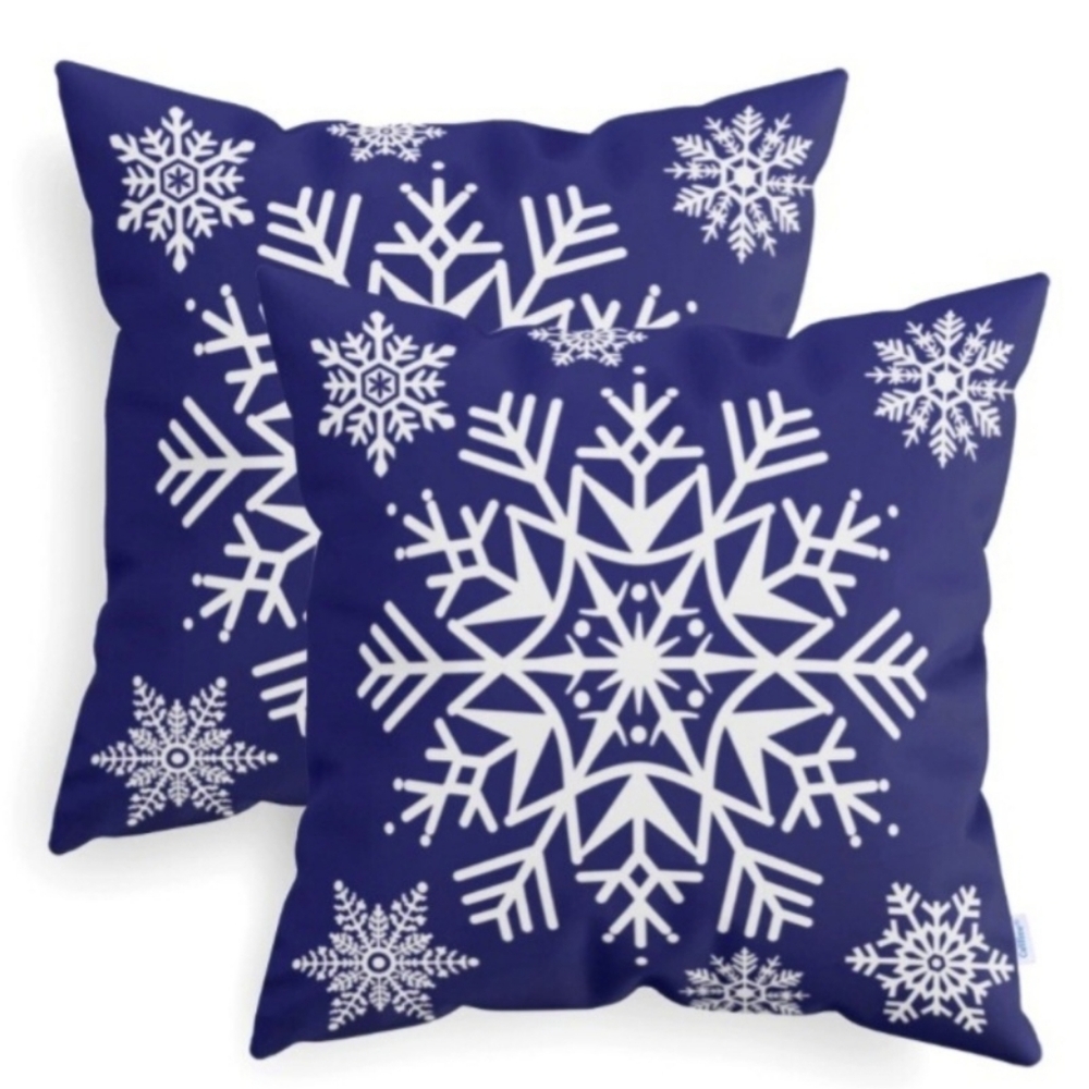 2 Cozy Fleece Throw Pillow Covers 17.5" Winter Merry Christmas Snowflakes NEW